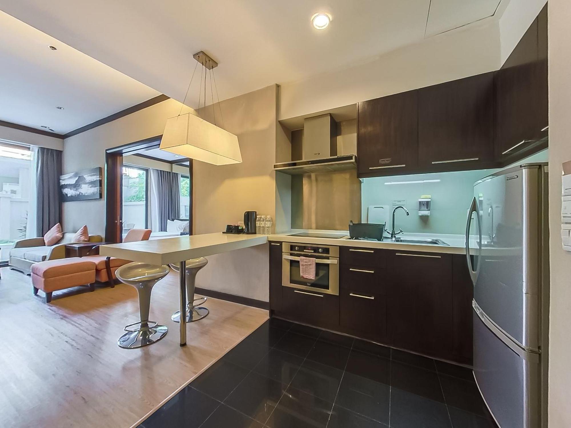 Micasa All Suites Hotel Kuala Lumpur Exterior foto A modern Japanese kitchen